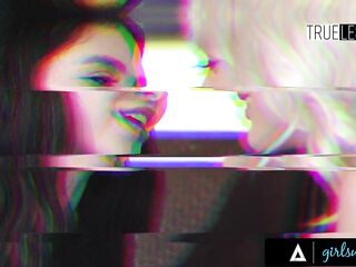 GIRLSWAY - Wicked Redhead Emma Magnolia Teases Bride Bestie Holly Day With Lap Dance