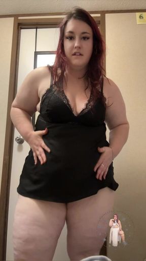 BBW Dancing and Blasting Out Bubbly, Bassy Fart -filled Fun POV as My Boyfriend: Filling the Room with the Aroma of My Heavenly