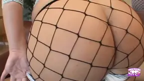 Busty PAWG MILF Velicity Von Moan loud in interracial blowbang