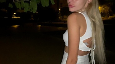 risky outdoor hot sex from young couple