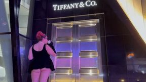 Breakfast at Tiffany’s Cosplay