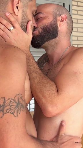 Picked up a Hot Guy at the Park and Fucked Him at Home