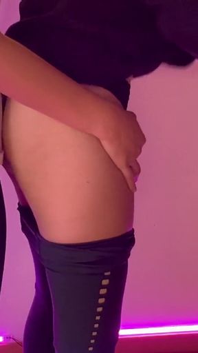 My Sister-in-Law&#039;s Buttocks Are Very Tasty