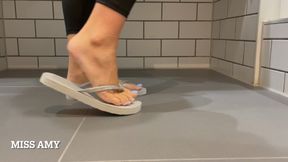 Flip Flop Bathroom POV