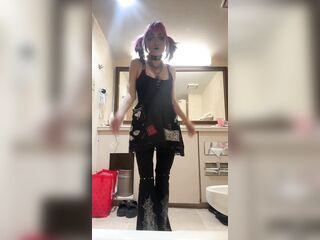 [FxckBxnni] Rock/Punk Femboy flashes his preggo FTM Breasts previous to going to a show.
