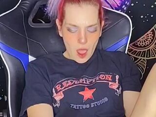 Kinda like this recent raspy voice ???? Double-ended sextoy ???? wasn't waiting that at the end ????