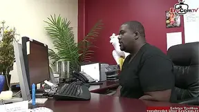 Milf with nice natural tits try sex infront of the webcam