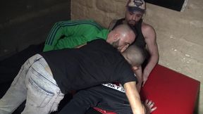 2708 voici mon pote paul baise par mon pote hetero de lille