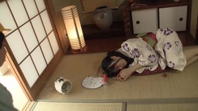 A Lady in Yukata: the Season of Eros