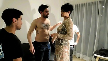 Z B 31 ORGIA CON LOS VECINOS DE AL LADO