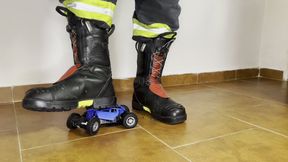 Firefighter crush RC Truck with Haix