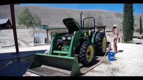Tractor Chaturbate Show