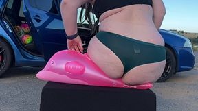 Inflatable Beach Toys Tested Against Our 205 Kgs!