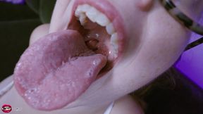 Upclose Voring With Giantess Softest Zee - HD MP4 1080p Format