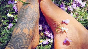 Earth Godddess: Barefoot connection to nature