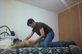 Iniciando Amigo Hétero No Mundo homo Através De Massagem