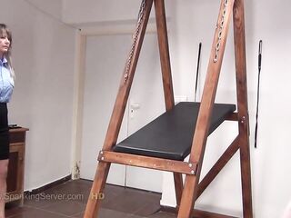 Sissi Vagina Whip 37232