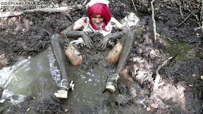 Trap cosplay Maki bride messy play in the mud