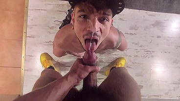 THE MUSCULAR PORNSTAR LOUIS RICAUTE GIVES LEO BULGARI HIS HAIRY, VENOUS AND STRONG BIG DICK!!!