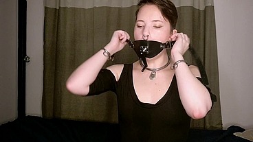 Eryn Tries Screw-in Ball Gag