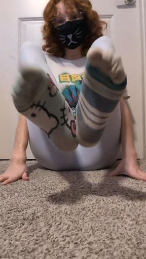 Shoe Removal in Leggings