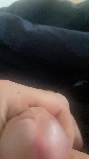 I want to jerk off and cum on a pussy