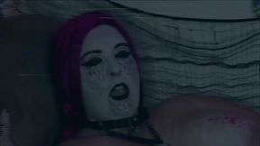 Bbw in face paint fucks her pussy with glass dildo