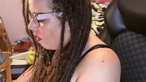 Chain Smoking and Orgasming in My Gaming Chair