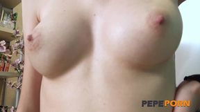 just turned 18 and wants to shoot porn. young loreto smith wants to be a porn star and famous on pepeporn