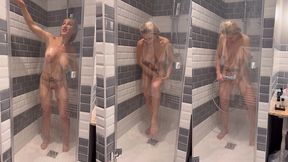 une petite douche avec moi?