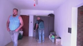 Big Daddy & Warren: 2-on-1 Lift & Carry Manhandling