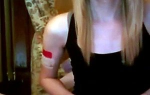 Blonde teen ts jerking off on webcam