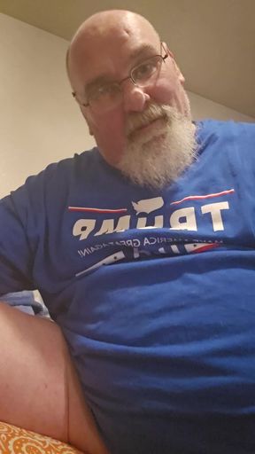 Masterbating Trump styl I would love blow his big cock