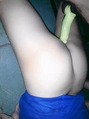 Sexy bhabhi makes yummy coffee from her fresh breast milk for devar by squeezing out her milk in cup (Hindi audio video injoy