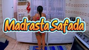 Minha Madrasta descobriu meus v&iacute_deos na net, ela viu o volume e n&atilde_o si aguento e quis experimenta tamb&eacute_m safa disse que vai fica tudo em segredo.
