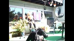 Roxina2007RubberBabeInGarden180807XL.WMV
