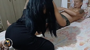 namorada do meu filho veio para dar gostoso para o sogro