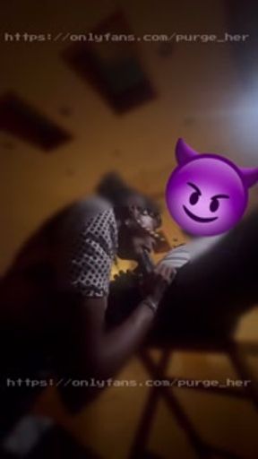 Good Blowjob in an Air BNB 😈💋💦🍆