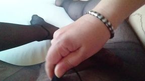 schlampe: strumpfhosen zerreissprobe ** nylon fun **