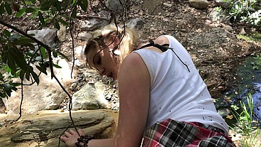 Blonde caught skipping class fucks teacher outdoors