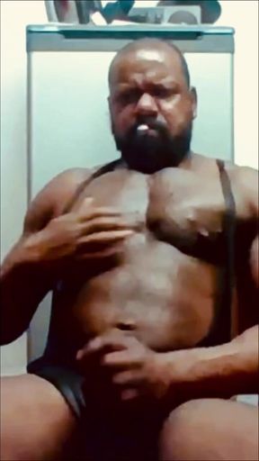 Black Bodybuilder Verbal Smoke & Cum