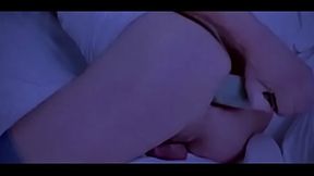 Hombre hetero se deja grabar pic&aacute_ndose el culo por dinero