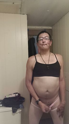 Me playing with my jiggle booty in my Black &amp; Pink (4th Mix Match Outfit). Am I good girl? Do you like what you see? CEI?!?!