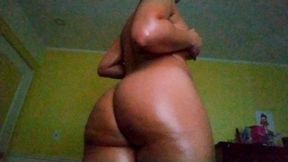 Naked Twerking Curves