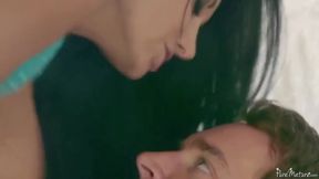 Working As An Escort For The Neighborhood Women - Ava Addams