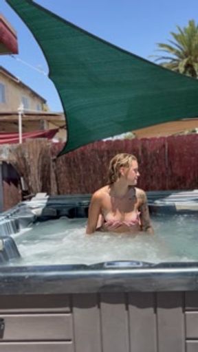 REAL lesbian couple kissing hot and wet in the jacuzzi