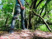 Pee in Nature - Slow Motion