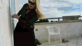 Open the door to me!!! MP4 (1280x720) FHD