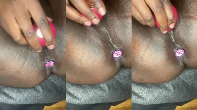 Super wet ebony bbw plays with new rose toy