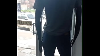 la vendedora de almacen